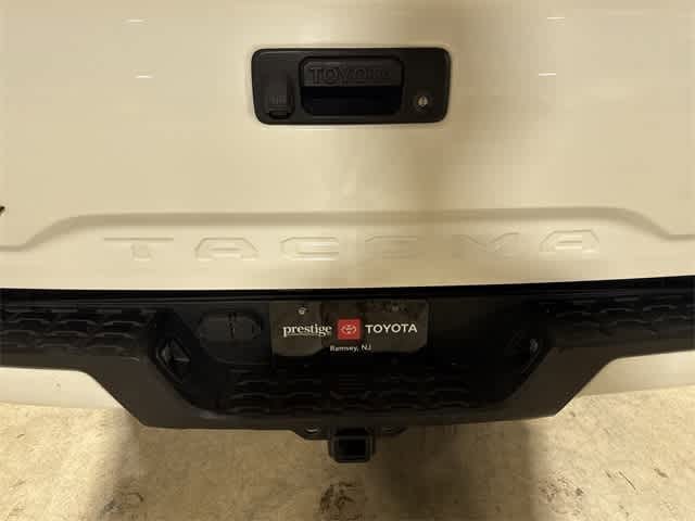 Thumbnail: 2021 Toyota Tacoma - 25