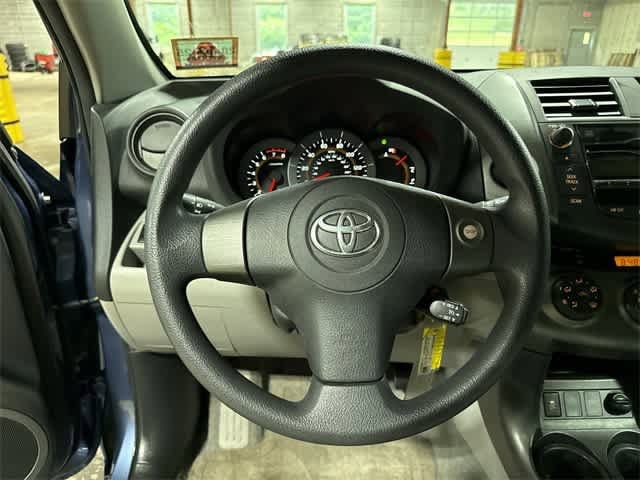 Thumbnail: 2011 Toyota RAV4 - 18