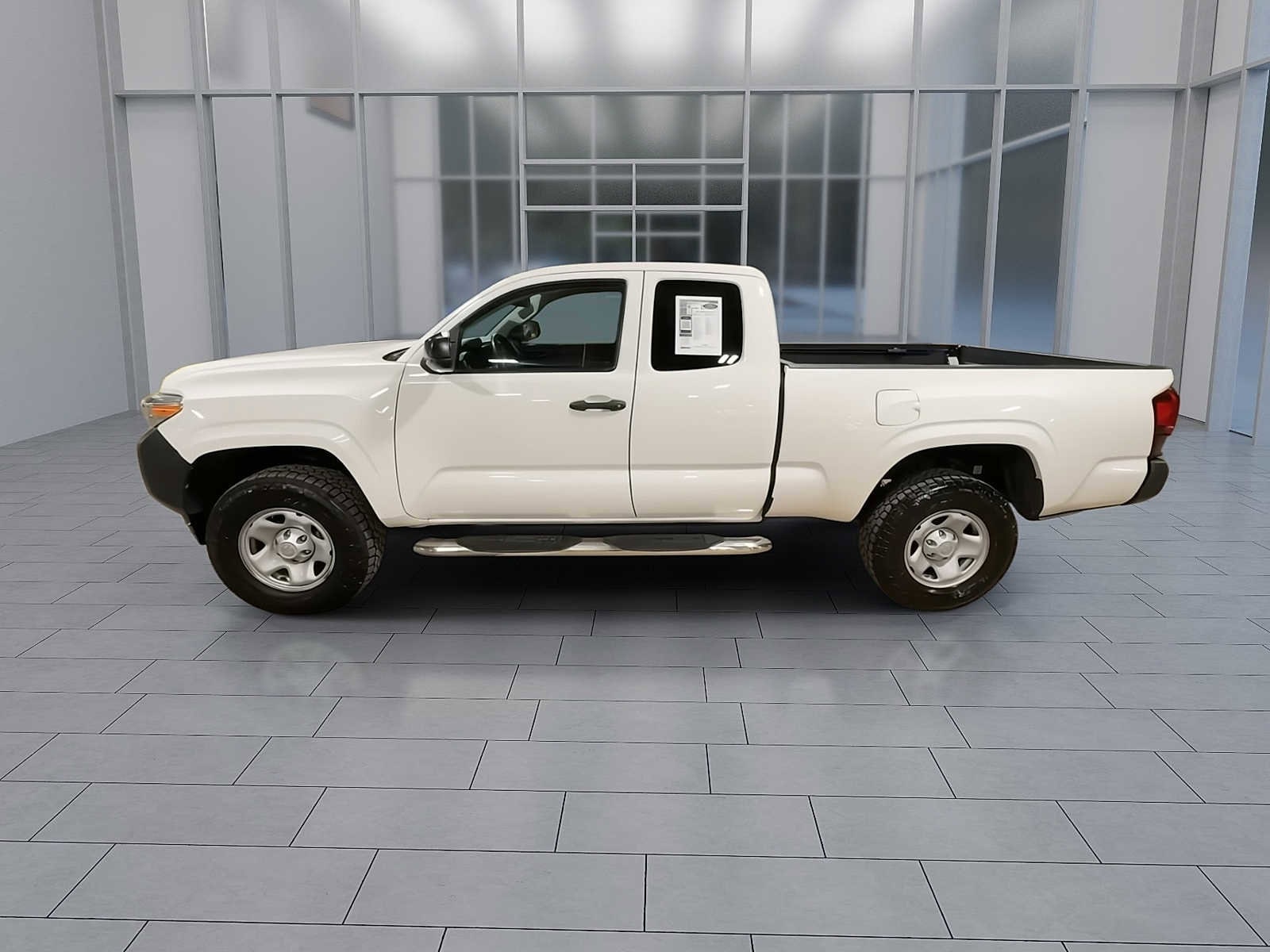 Thumbnail: 2021 Toyota Tacoma - 5