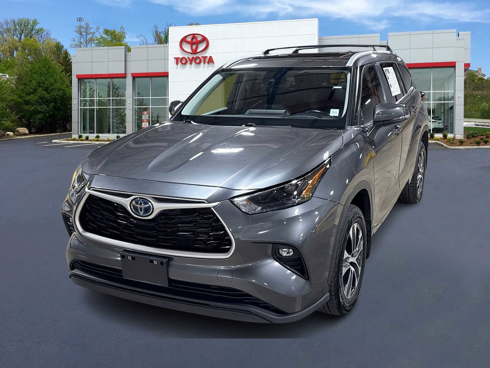 Thumbnail: 2023 Toyota Highlander - 1