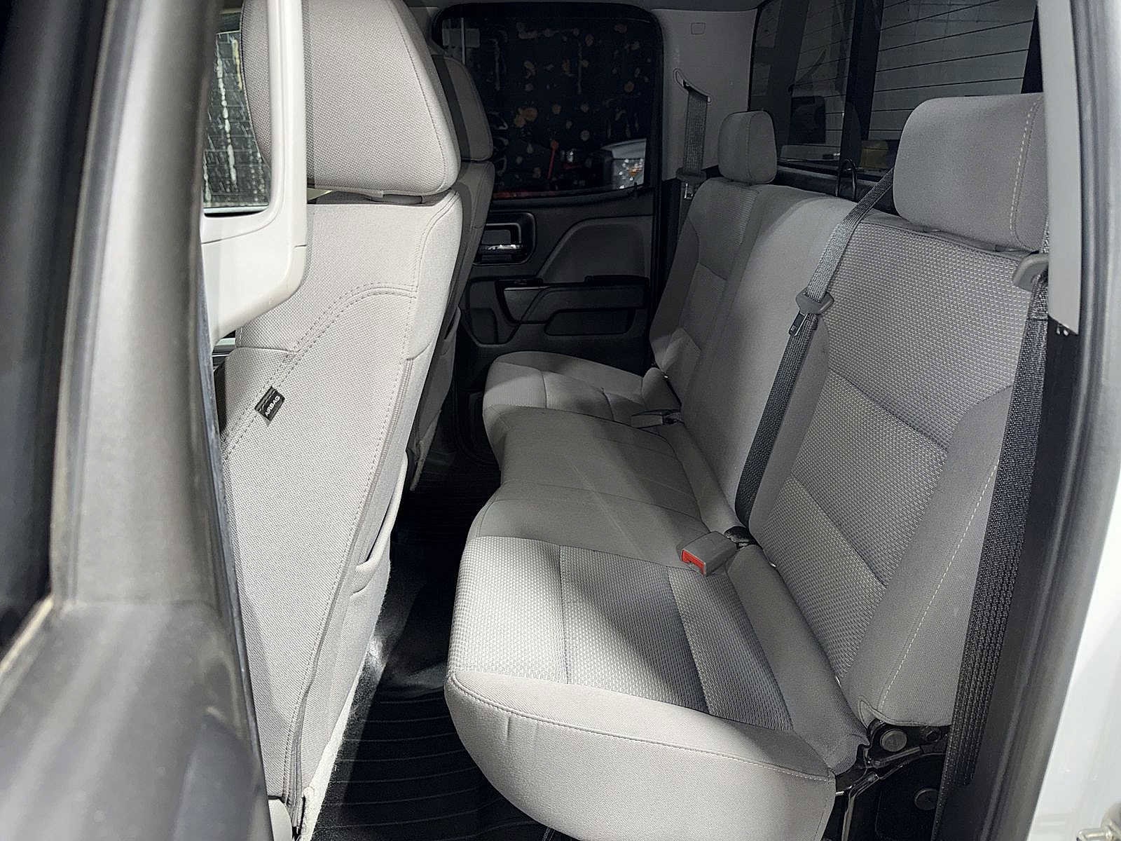 Thumbnail: 2018 Chevrolet Silverado 1500 - 17