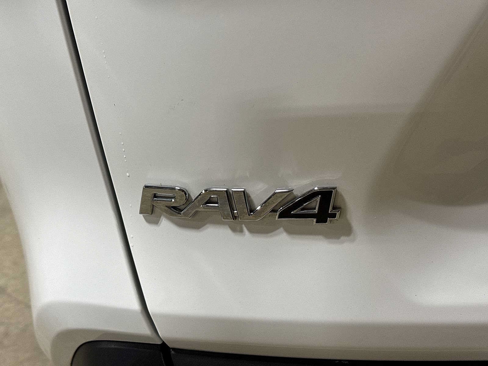 Thumbnail: 2023 Toyota RAV4 - 24
