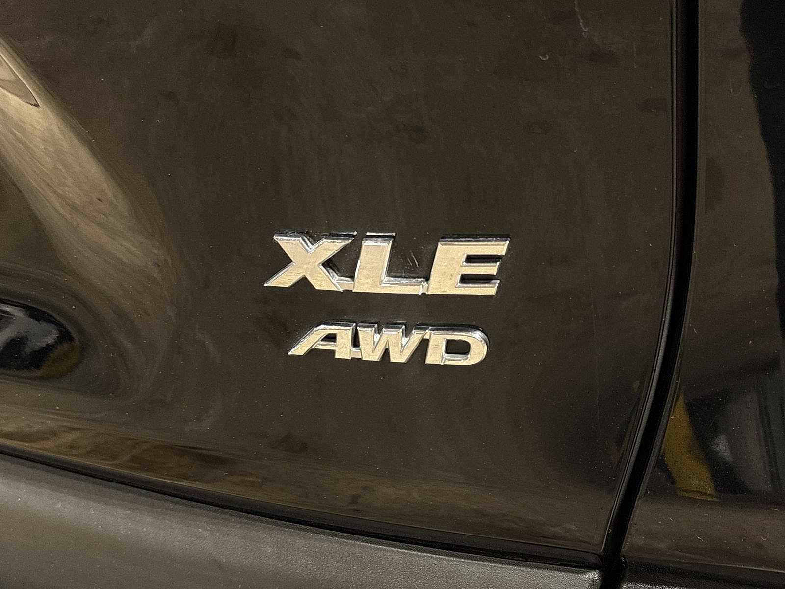 Thumbnail: 2022 Toyota RAV4 - 27