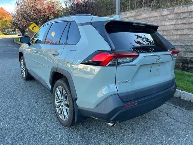Thumbnail: 2019 Toyota RAV4 - 6