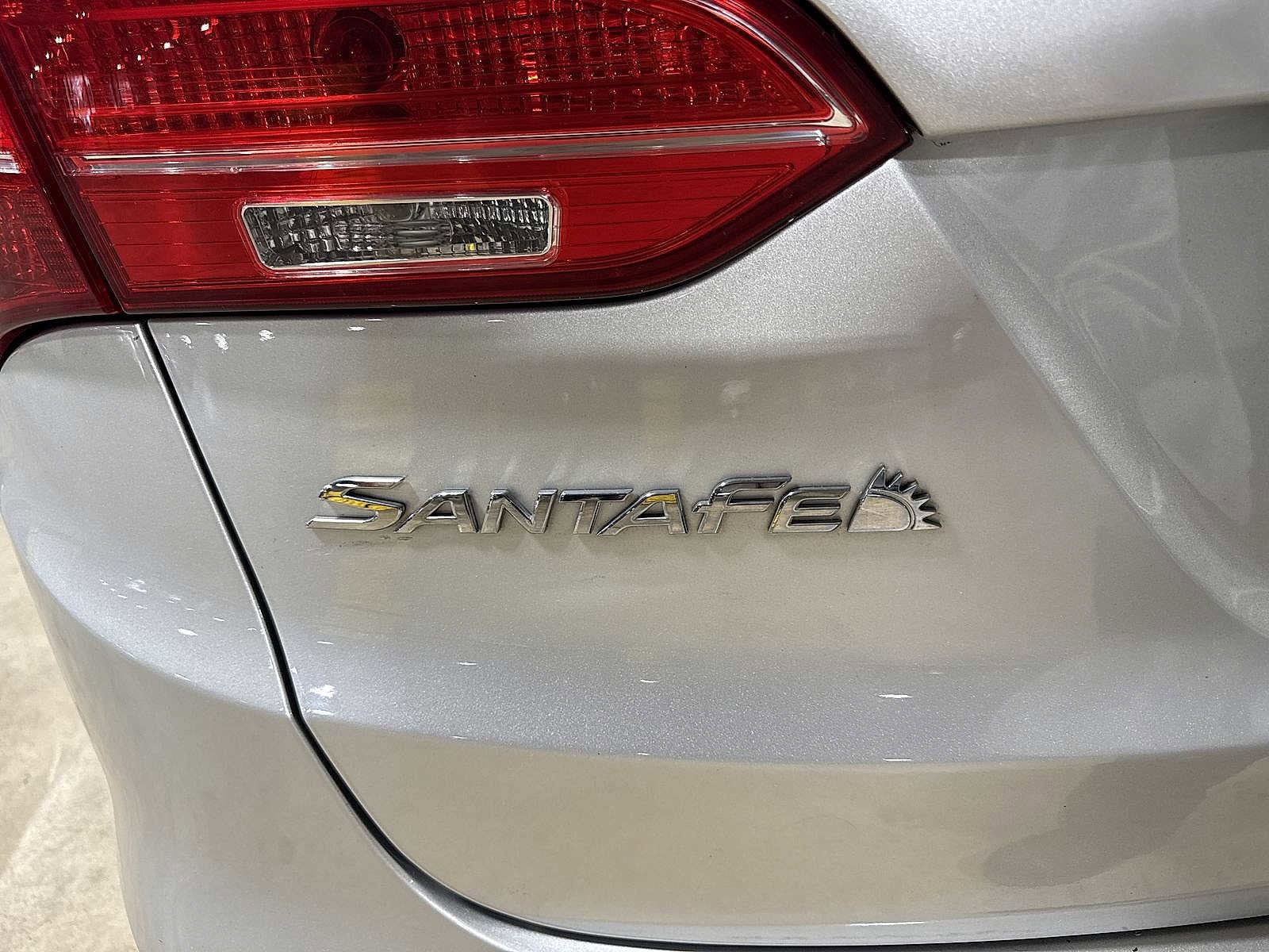 Thumbnail: 2016 Hyundai Santa Fe - 25