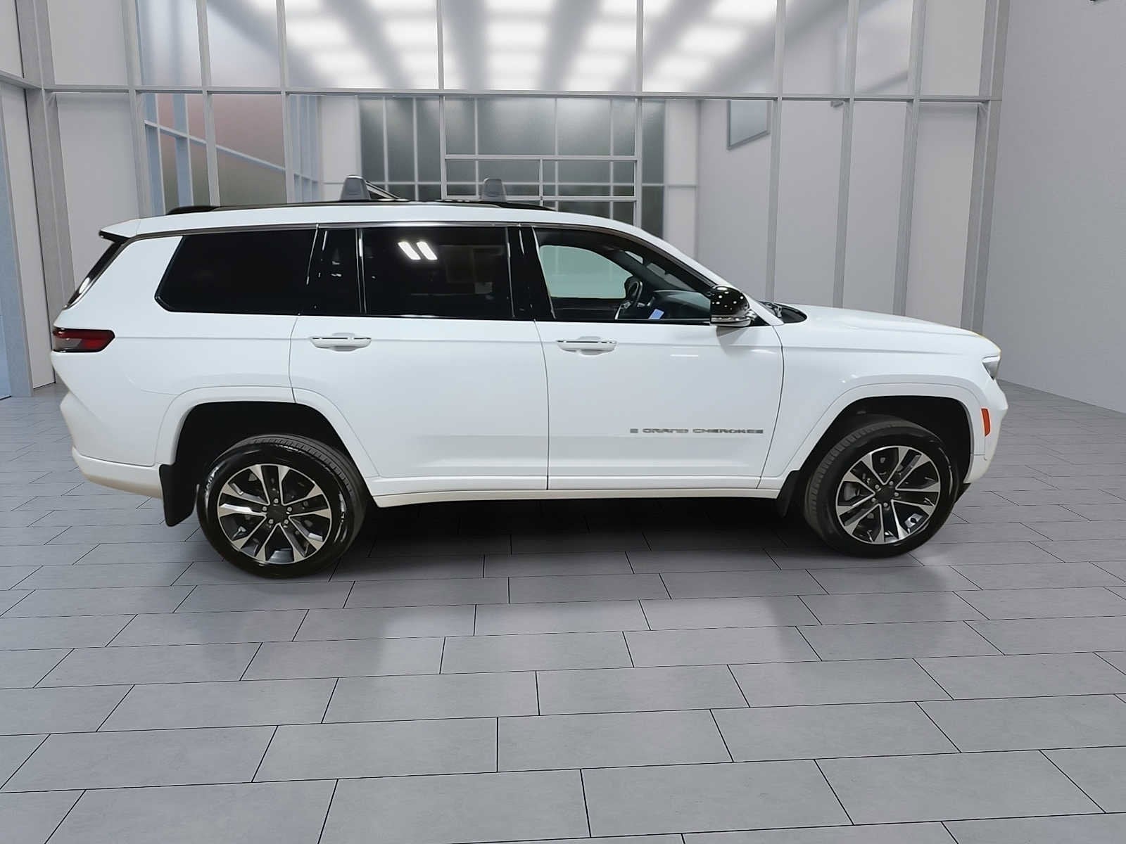 Thumbnail: 2021 Jeep Grand Cherokee L - 9