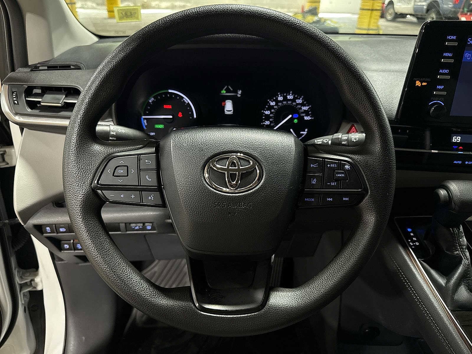 Thumbnail: 2023 Toyota Sienna - 19