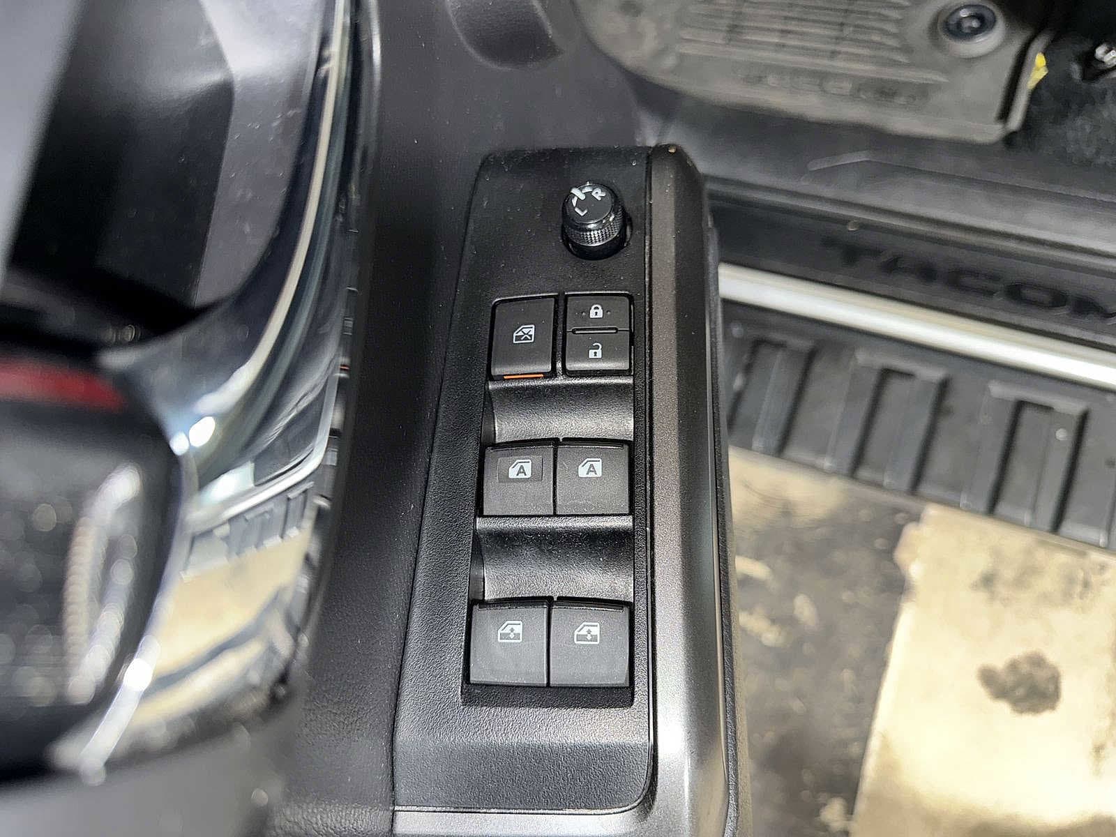 Thumbnail: 2023 Toyota Tacoma - 22