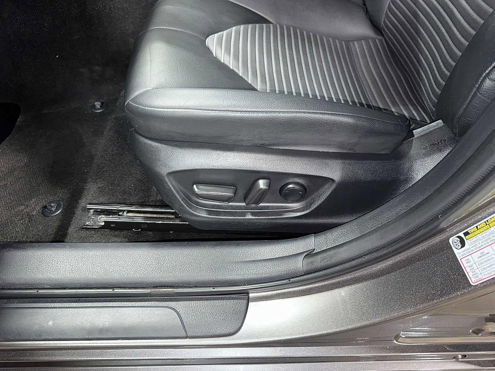 Thumbnail: 2023 Toyota Camry - 23