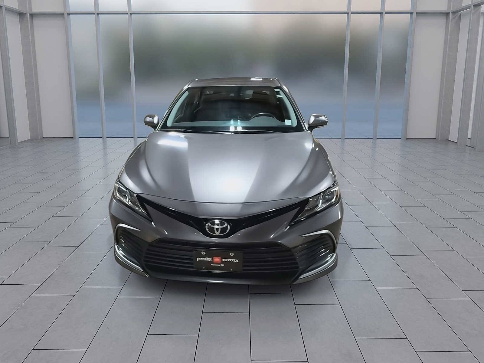 2022 Toyota Camry LE photo 3