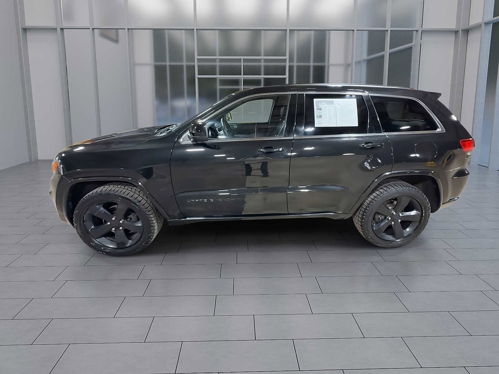 Thumbnail: 2015 Jeep Grand Cherokee - 5