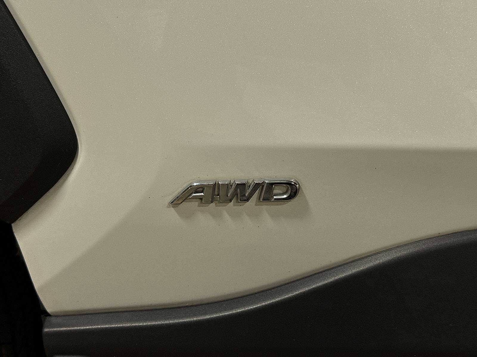 Thumbnail: 2023 Toyota RAV4 - 29