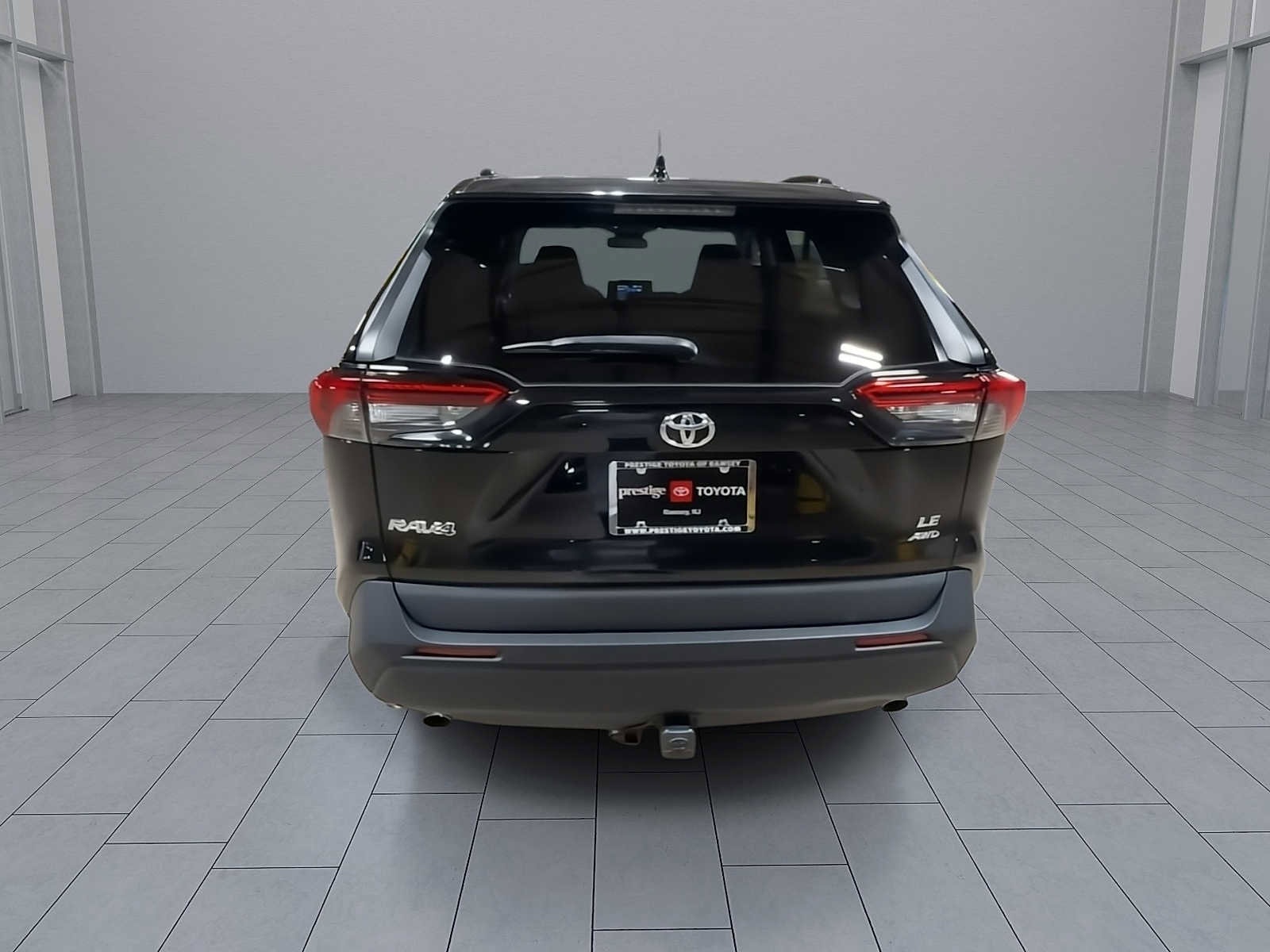 Thumbnail: 2021 Toyota RAV4 - 7