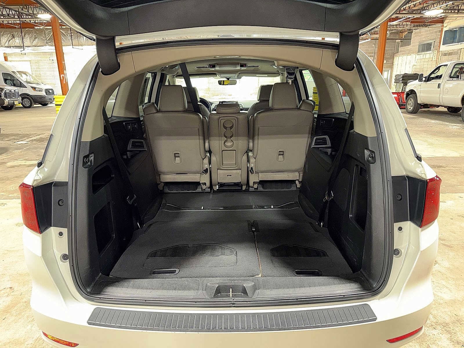 Thumbnail: 2018 Honda Odyssey - 11