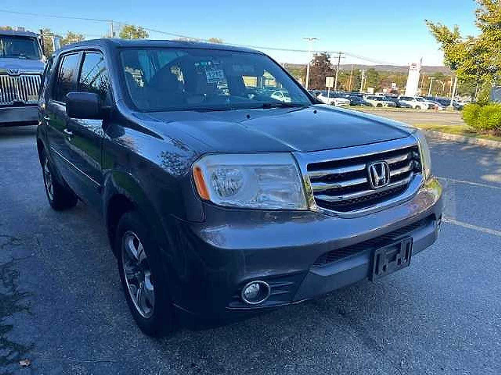 Thumbnail: 2015 Honda Pilot - 3