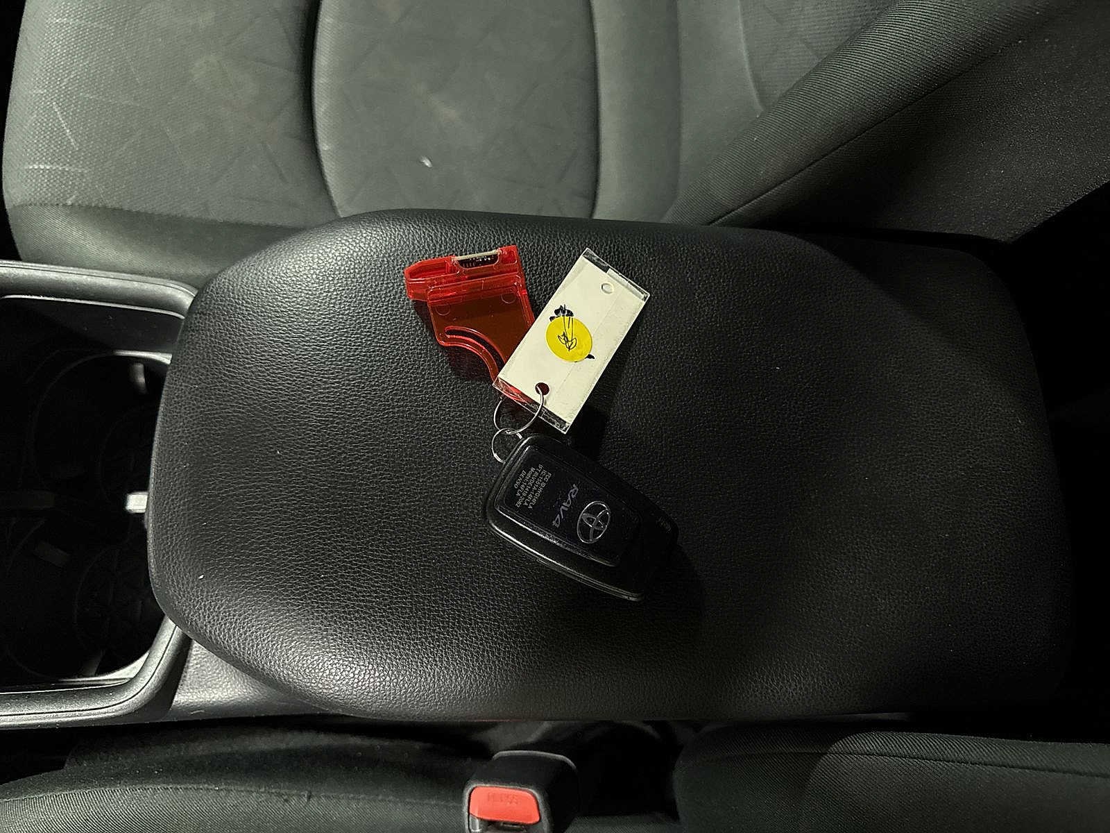 Thumbnail: 2024 Toyota RAV4 - 32