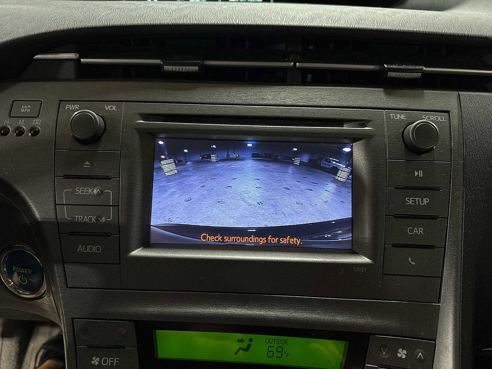 Thumbnail: 2015 Toyota Prius - 23