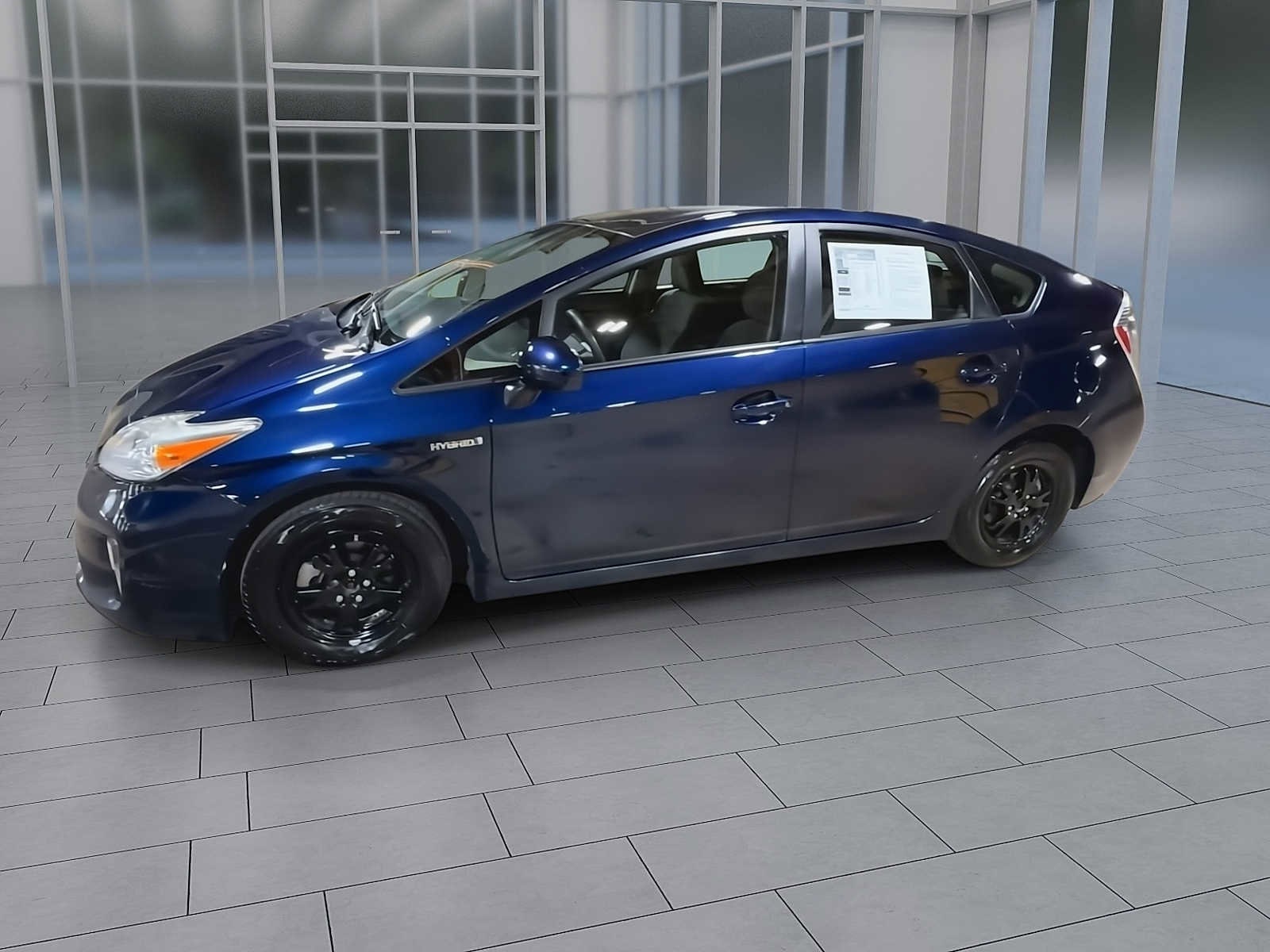 Thumbnail: 2015 Toyota Prius - 3