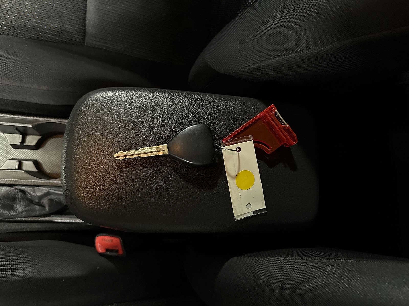 Thumbnail: 2010 Toyota Corolla - 28