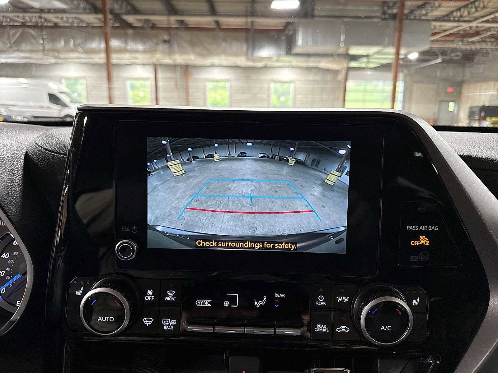 Thumbnail: 2026 Toyota Highlander - 26