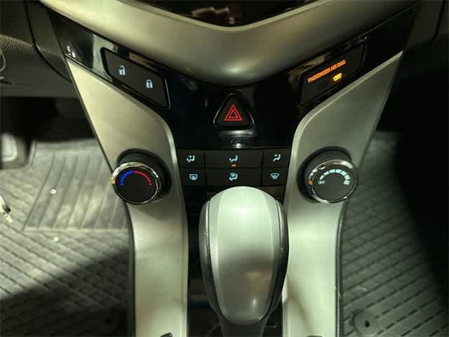 Thumbnail: 2014 Chevrolet Cruze - 21
