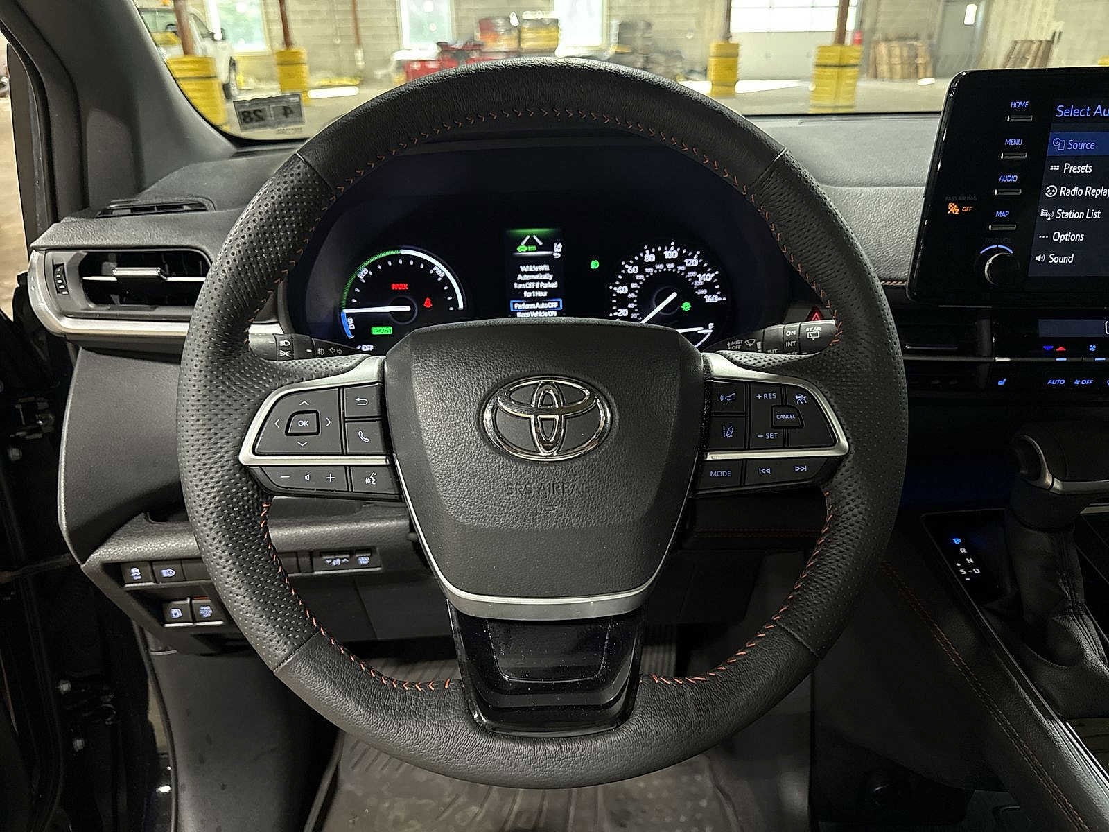 Thumbnail: 2023 Toyota Sienna - 19