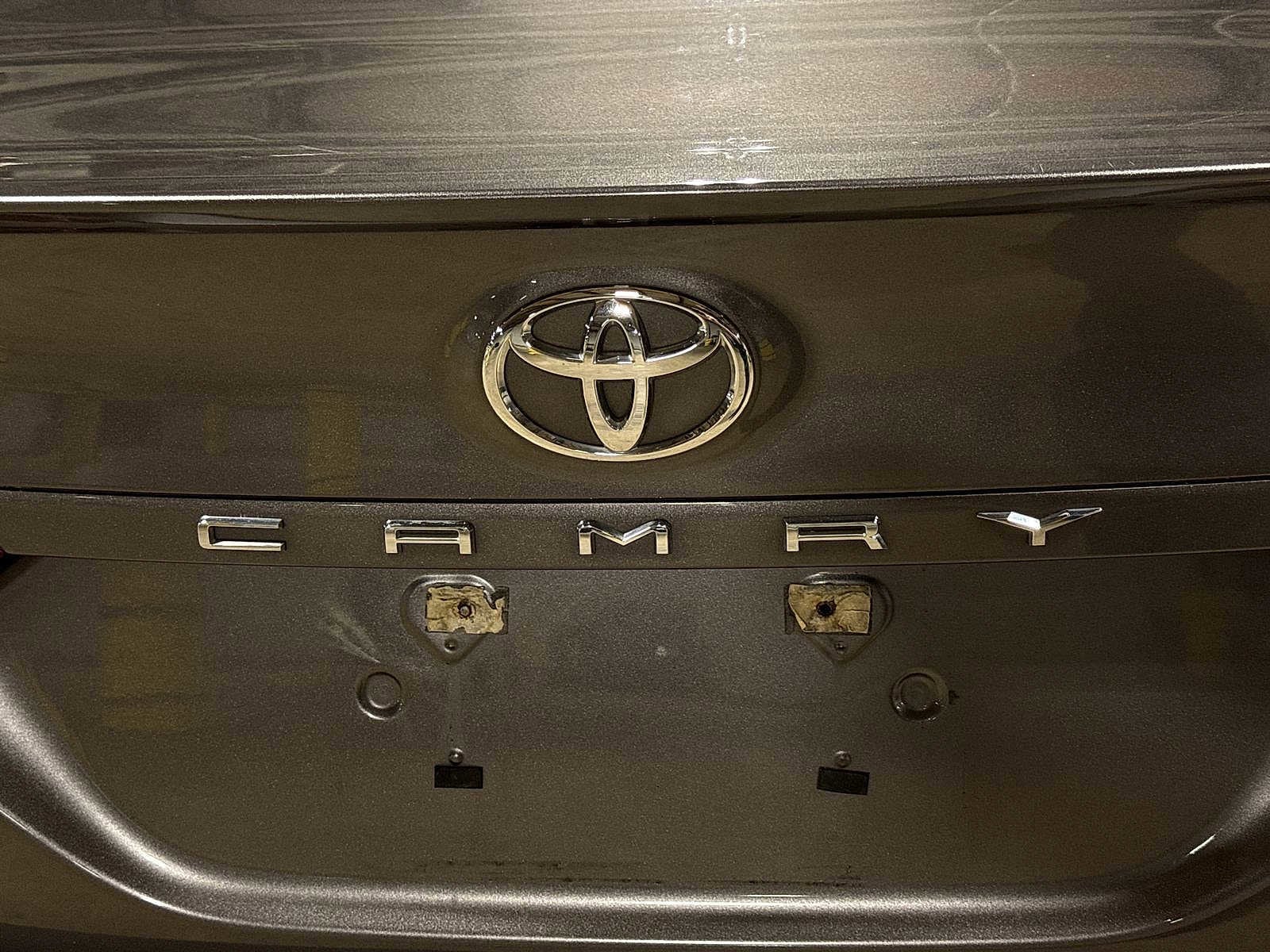 Thumbnail: 2021 Toyota Camry - 25
