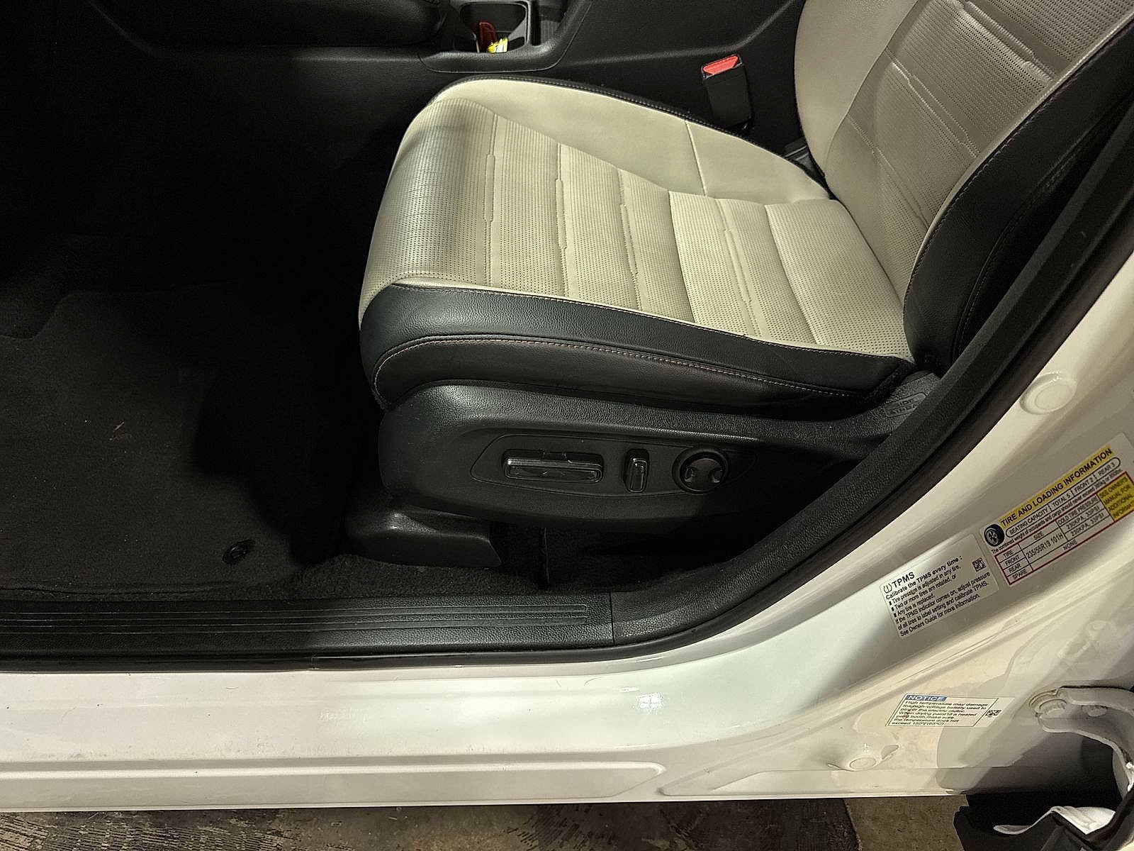 Thumbnail: 2023 Honda CR-V - 24