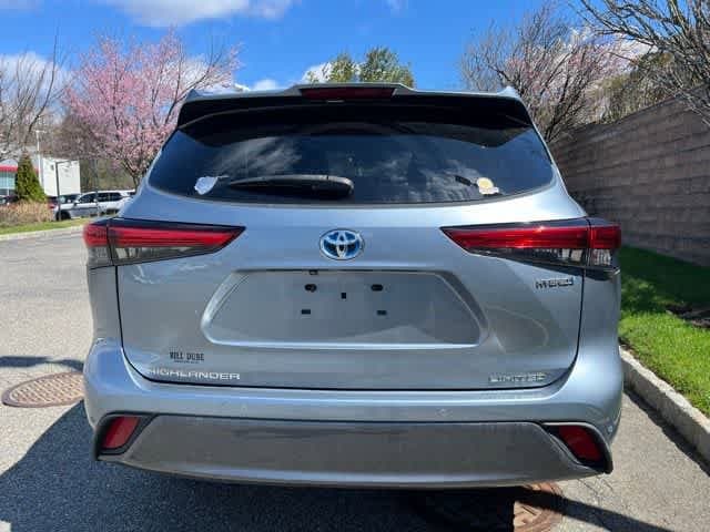 Thumbnail: 2023 Toyota Highlander - 5