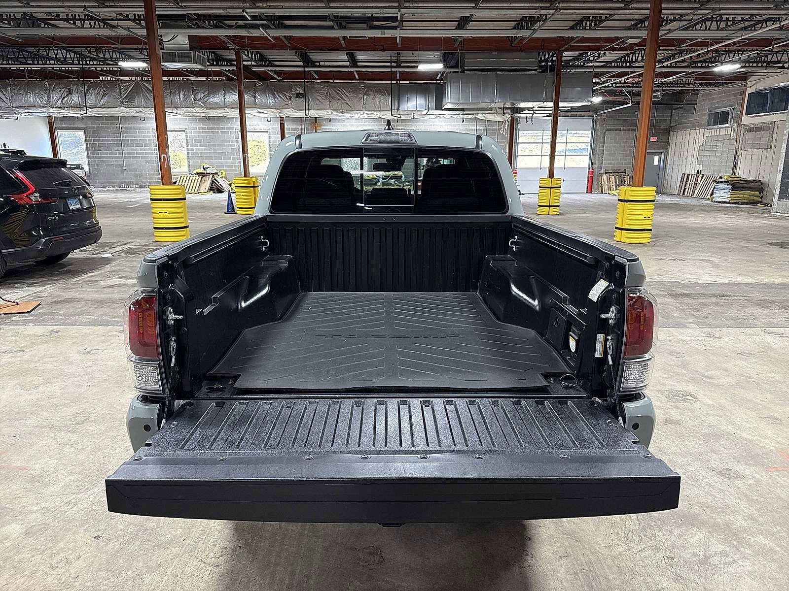 Thumbnail: 2022 Toyota Tacoma - 11