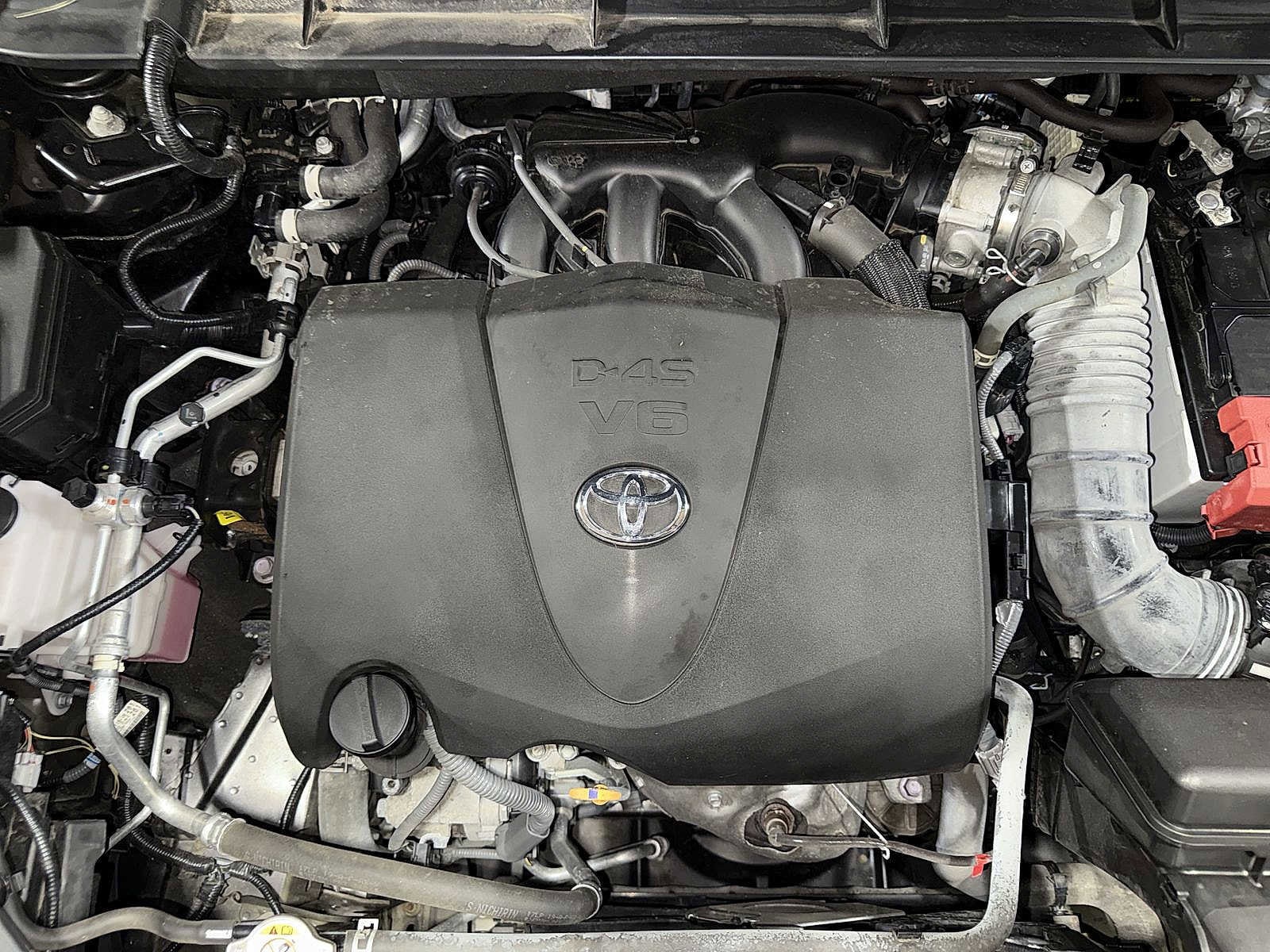 Thumbnail: 2022 Toyota Highlander - 11