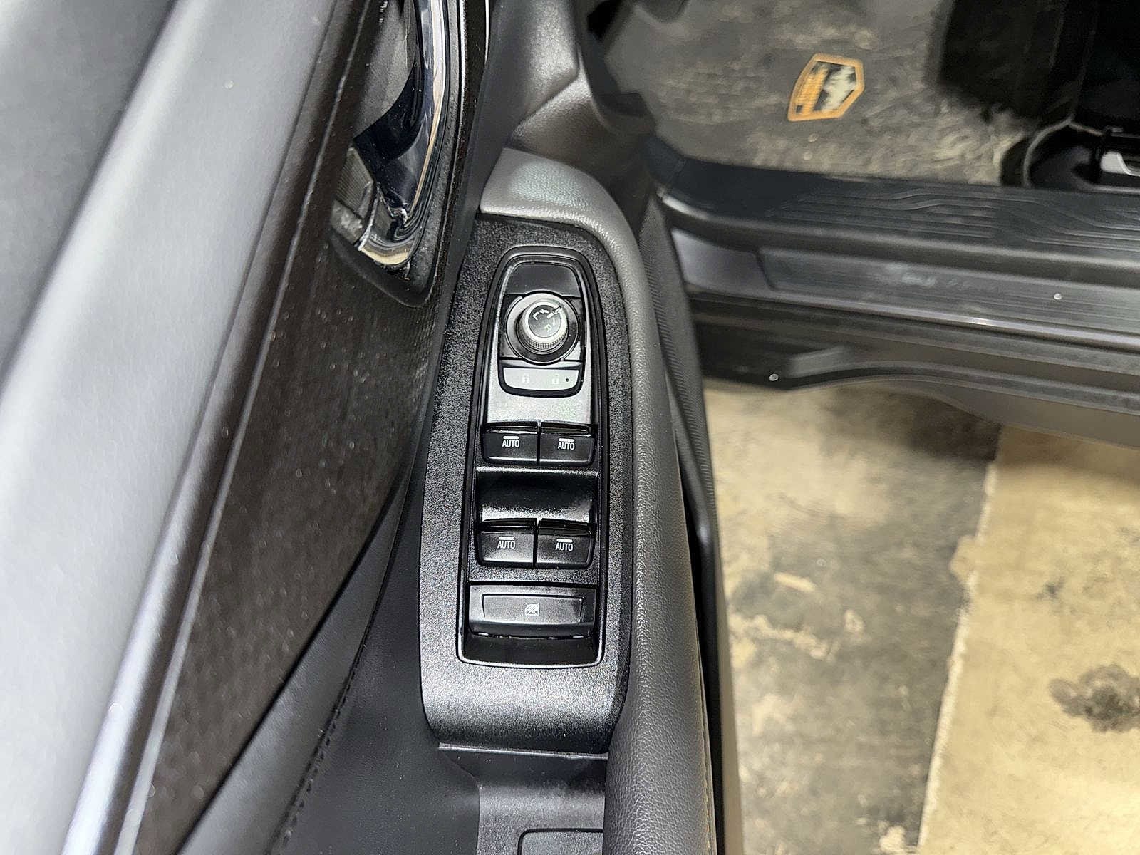 Thumbnail: 2022 Subaru Outback - 22