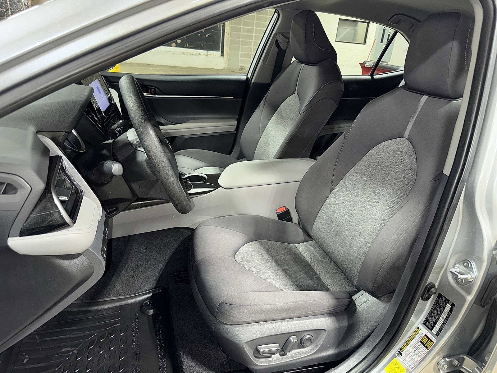 Thumbnail: 2021 Toyota Camry - 14