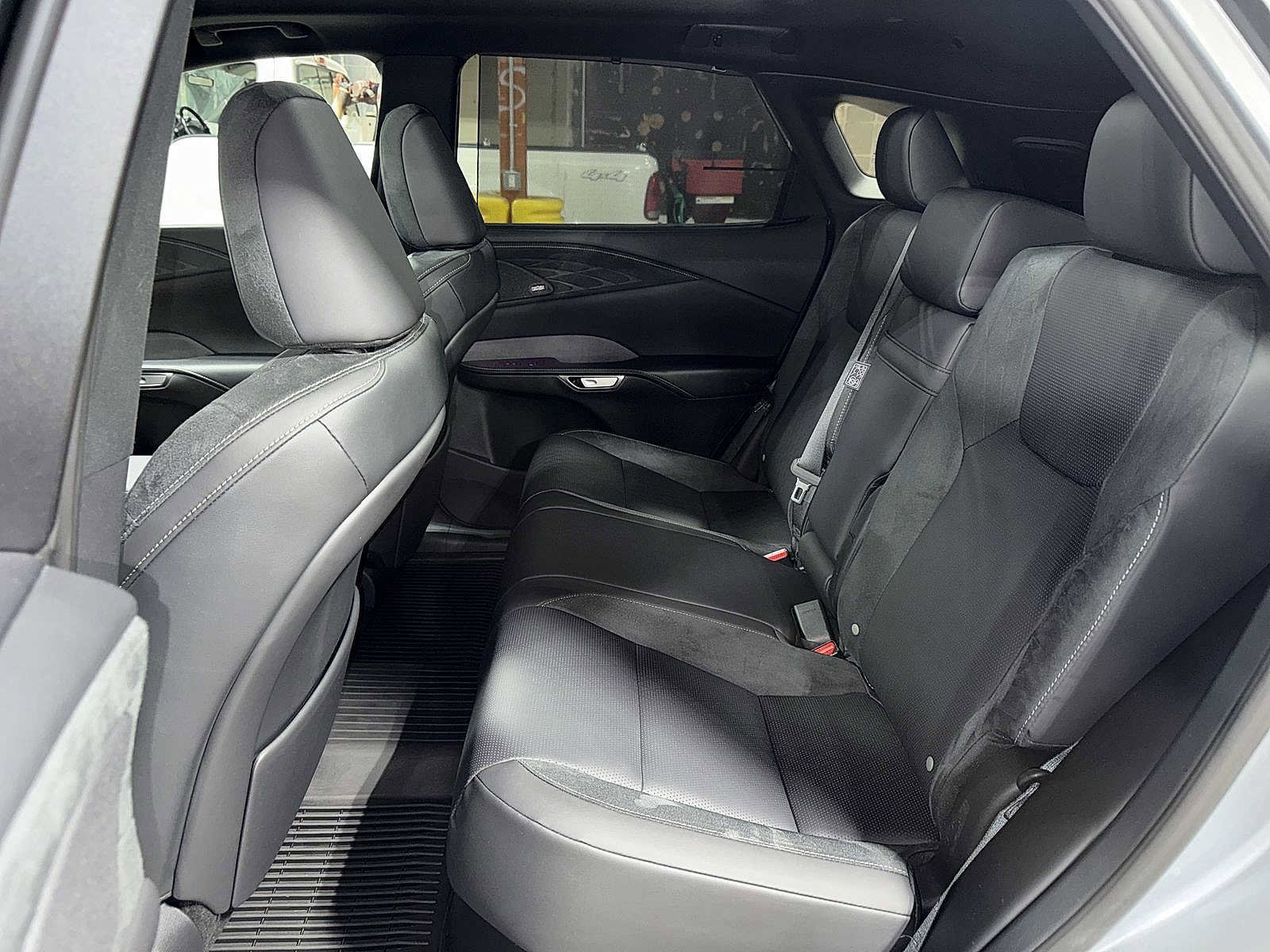 Thumbnail: 2023 Lexus RX - 17