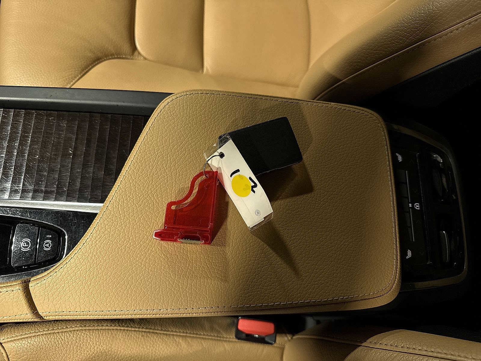 Thumbnail: 2019 Volvo XC90 - 36