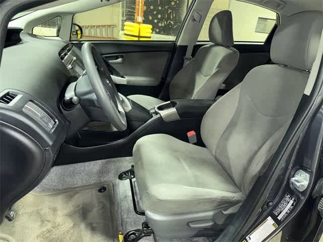 2013 Toyota Prius Two 15