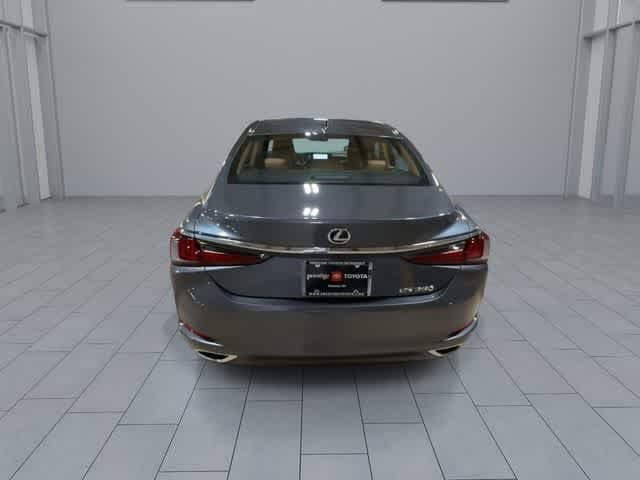 Thumbnail: 2023 Lexus ES - 7