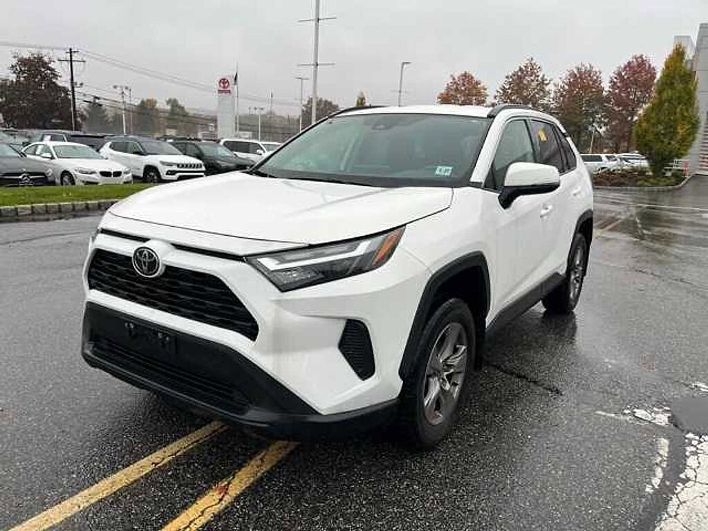Used 2022 Toyota RAV4 XLE SUV