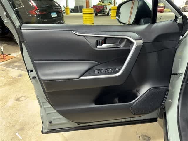 Thumbnail: 2023 Toyota RAV4 - 30