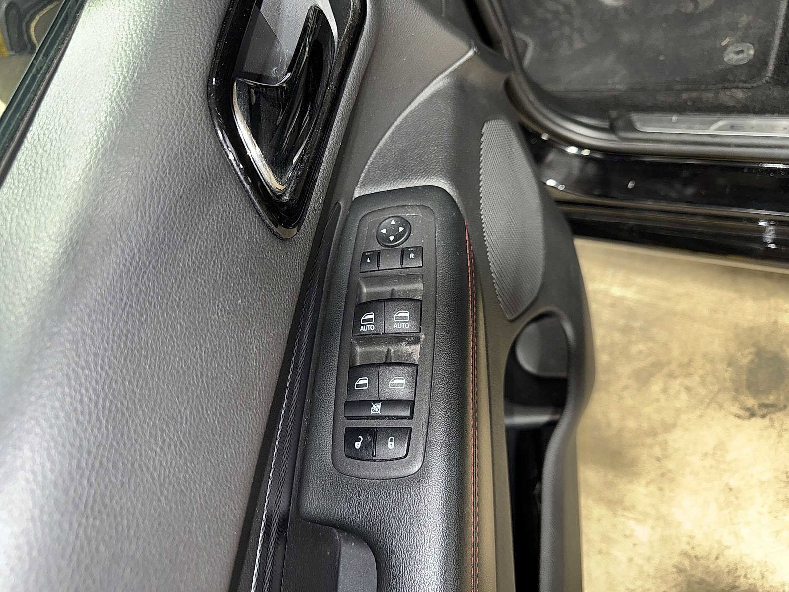 Thumbnail: 2023 Dodge Durango - 24