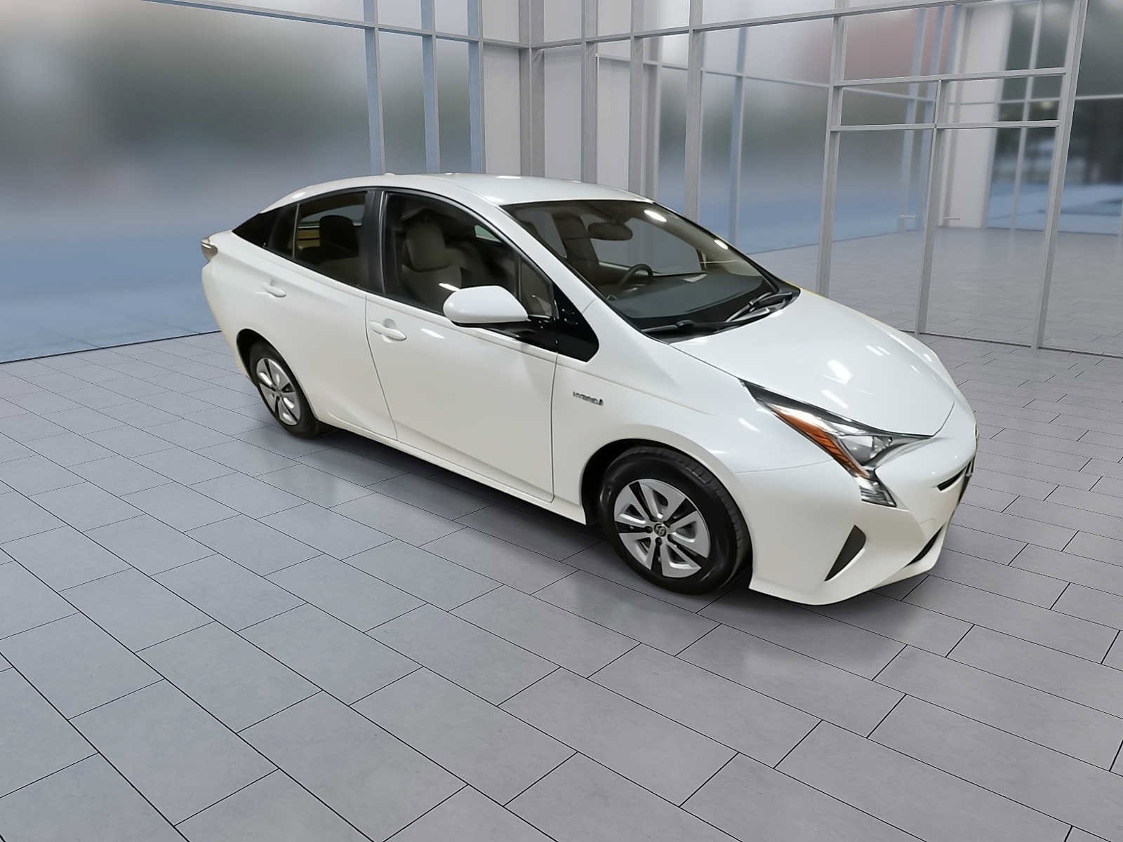 Thumbnail: 2016 Toyota Prius - 2