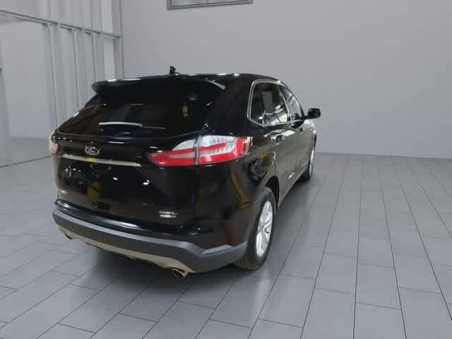 Thumbnail: 2019 Ford Edge - 8