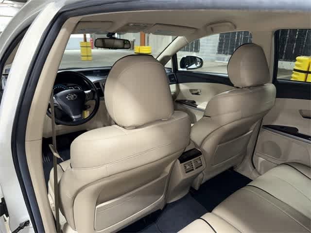 Thumbnail: 2010 Toyota Venza - 26