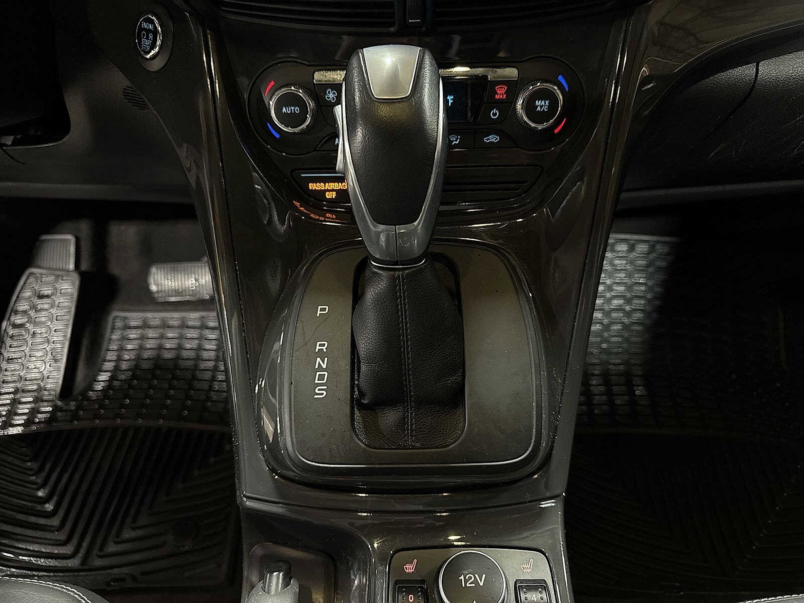 Thumbnail: 2016 Ford Escape - 33