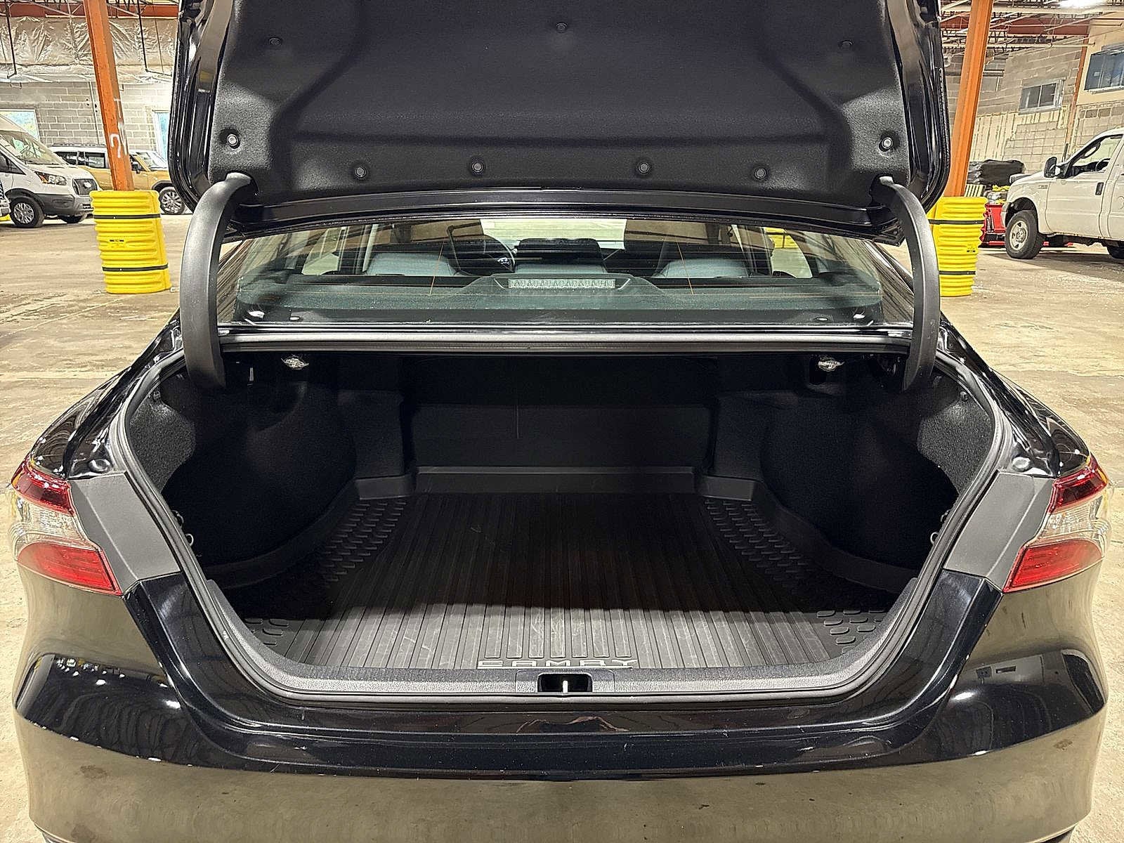 Thumbnail: 2021 Toyota Camry - 11
