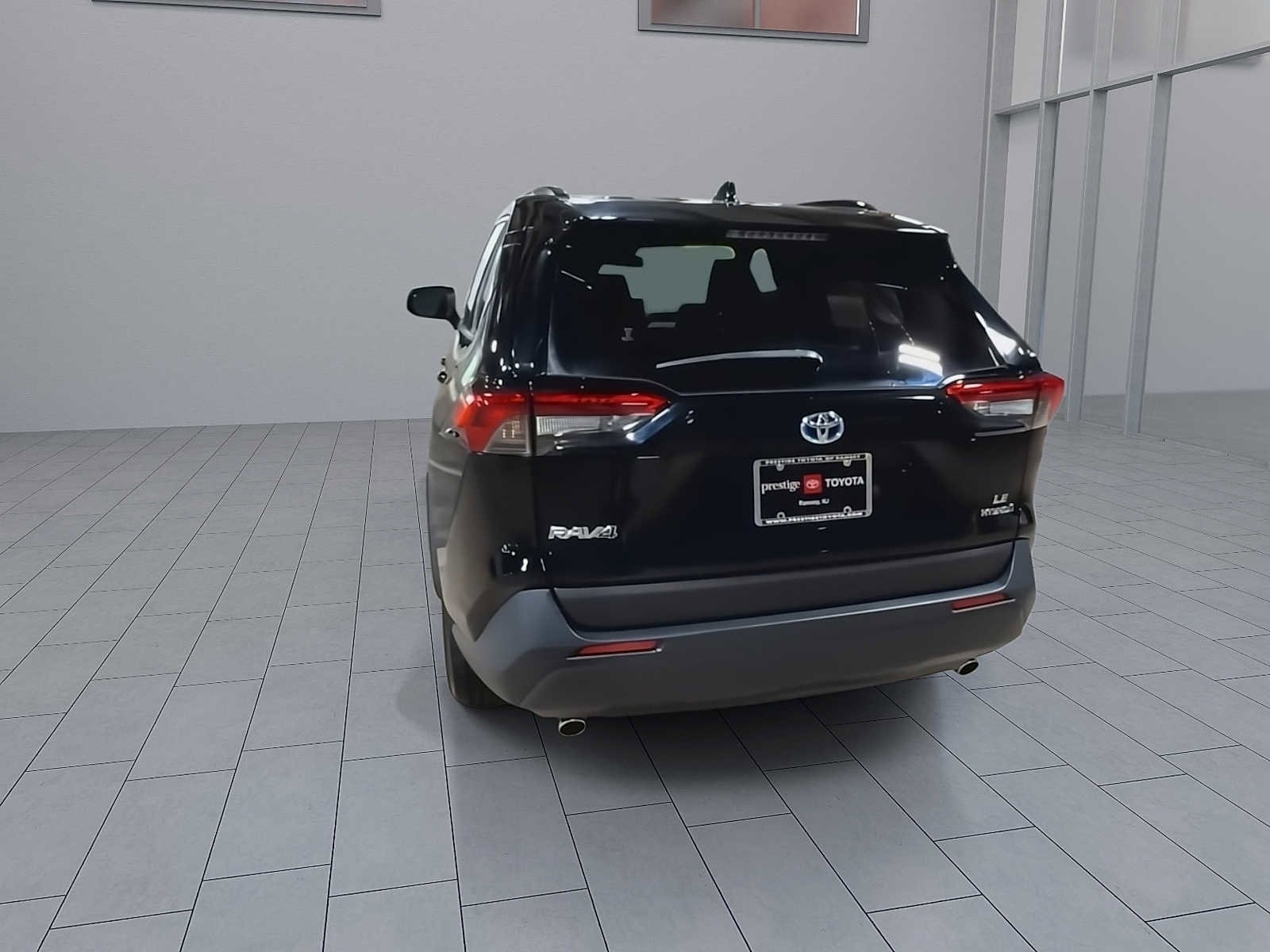 Thumbnail: 2022 Toyota RAV4 - 7