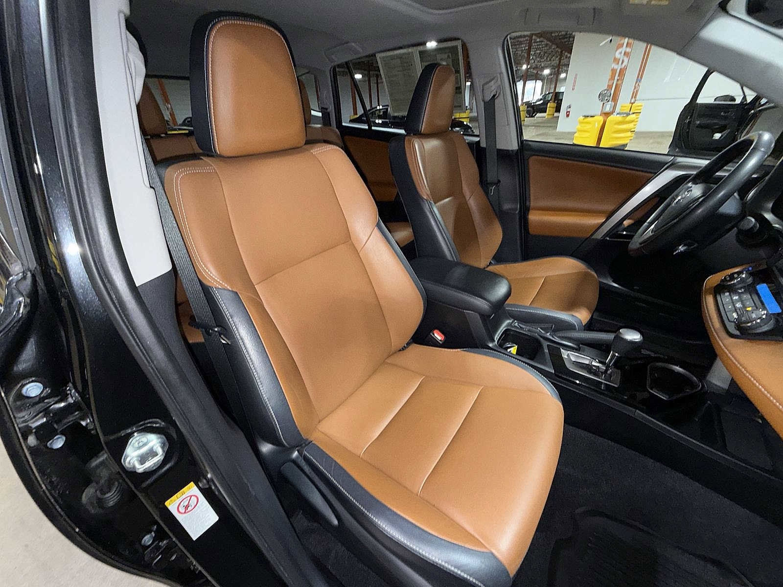 Thumbnail: 2017 Toyota RAV4 - 16