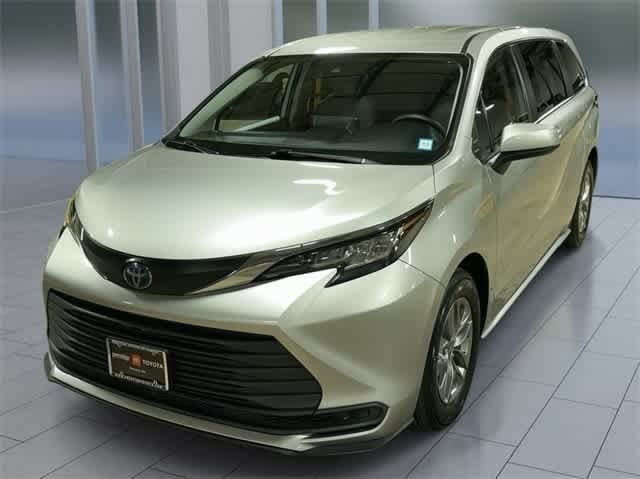 2021 Toyota Sienna LE -
                  Ramsey, NJ