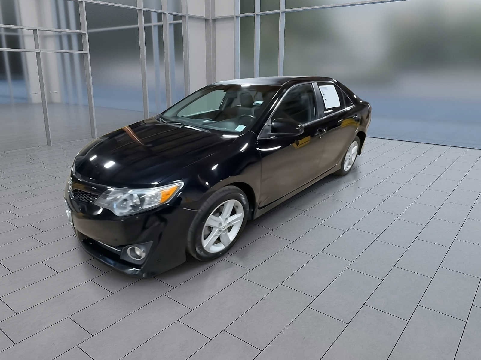Thumbnail: 2012 Toyota Camry - 4