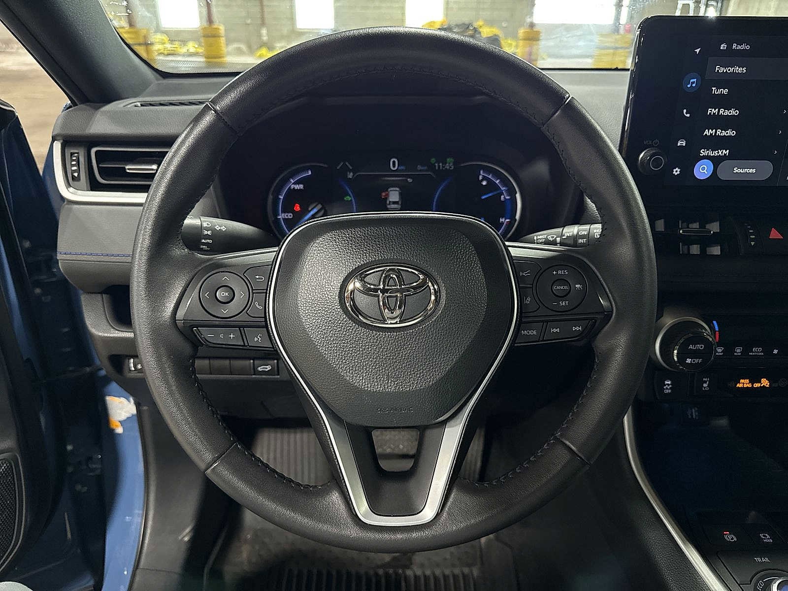 Thumbnail: 2023 Toyota RAV4 - 18